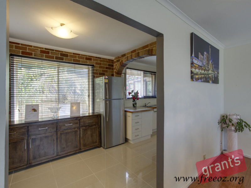 kitchen and dining room 2.jpg