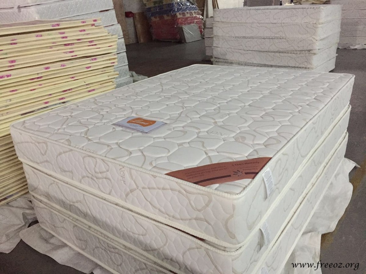 luna_200_firm_mattress_2_1.jpg